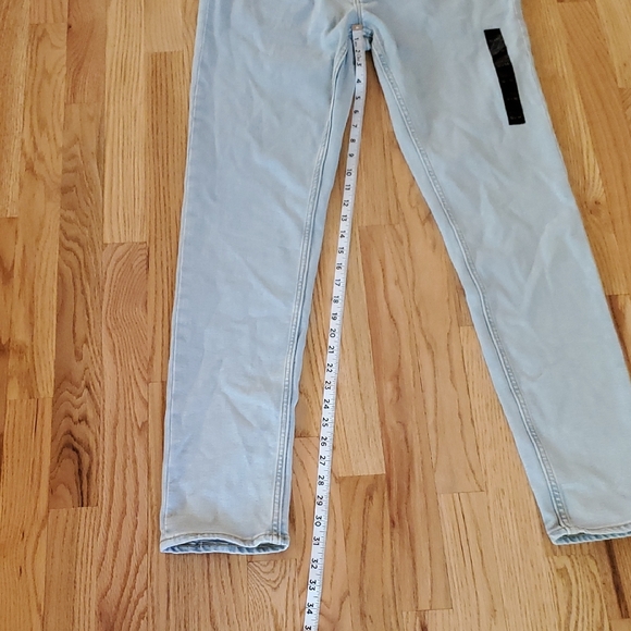 Banana Republic Light Blue Travel Jeans - Picture 3 of 9